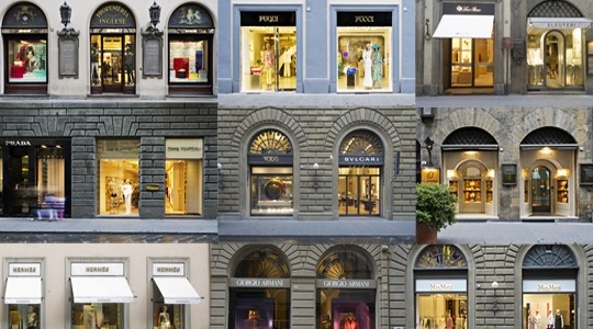 Via Tornabuoni em Florença, a rua das vitrines (Foto: reprodução site Firenze Made in Tuscany)