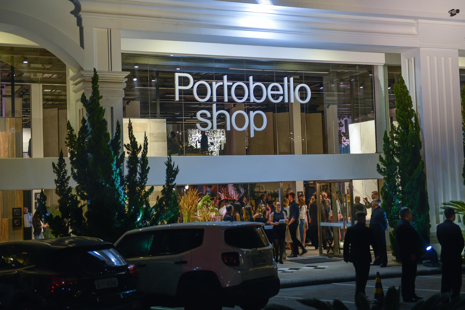 Fachada da Portobello Shop, recentemente inaugurada na Casa Hall Design, em Balneário Camboriú