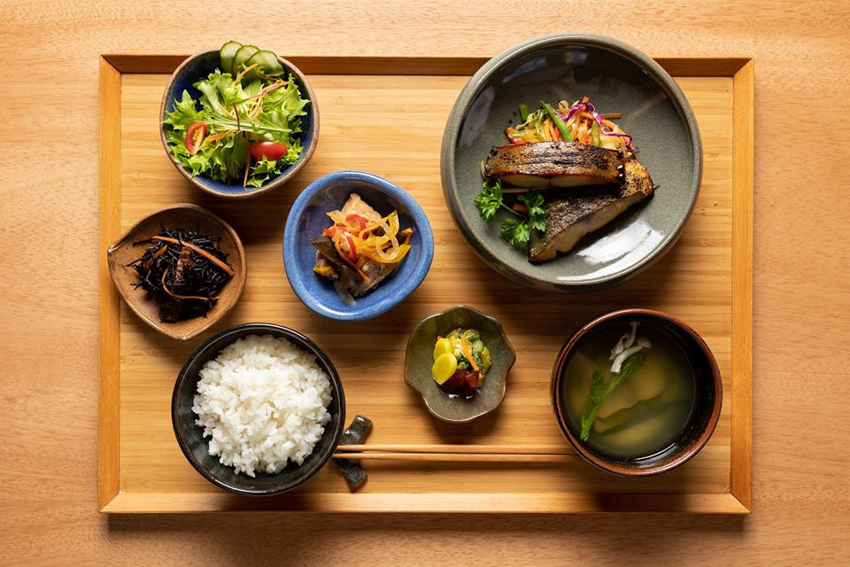 Setto do Aizomê. É composto por pratos variados da culinária japonesa, que compõem uma refeição equilibrada. Foto divulgação Aizomê