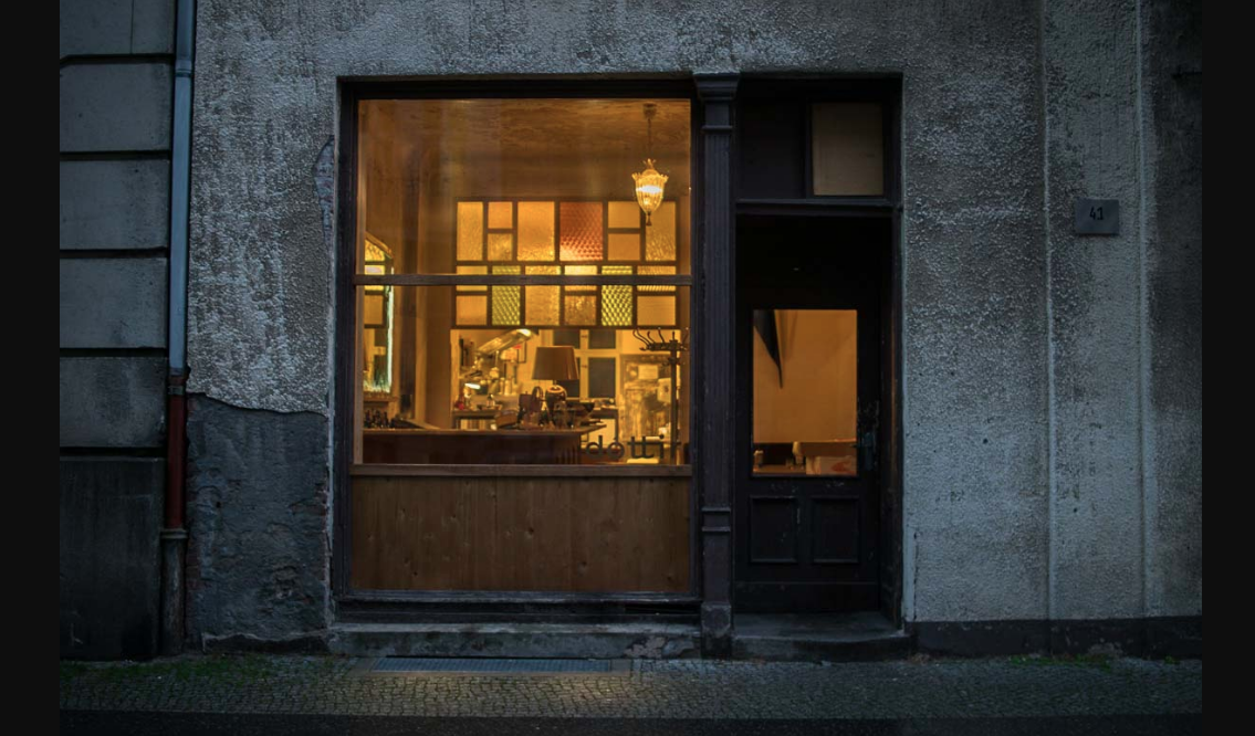 Fachada do Dottir, que esconde um ambiente bem aconchegante (Foto: Berlim Food Stories)