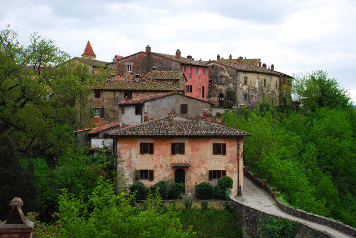  castelos e vilas históricas na Itália 