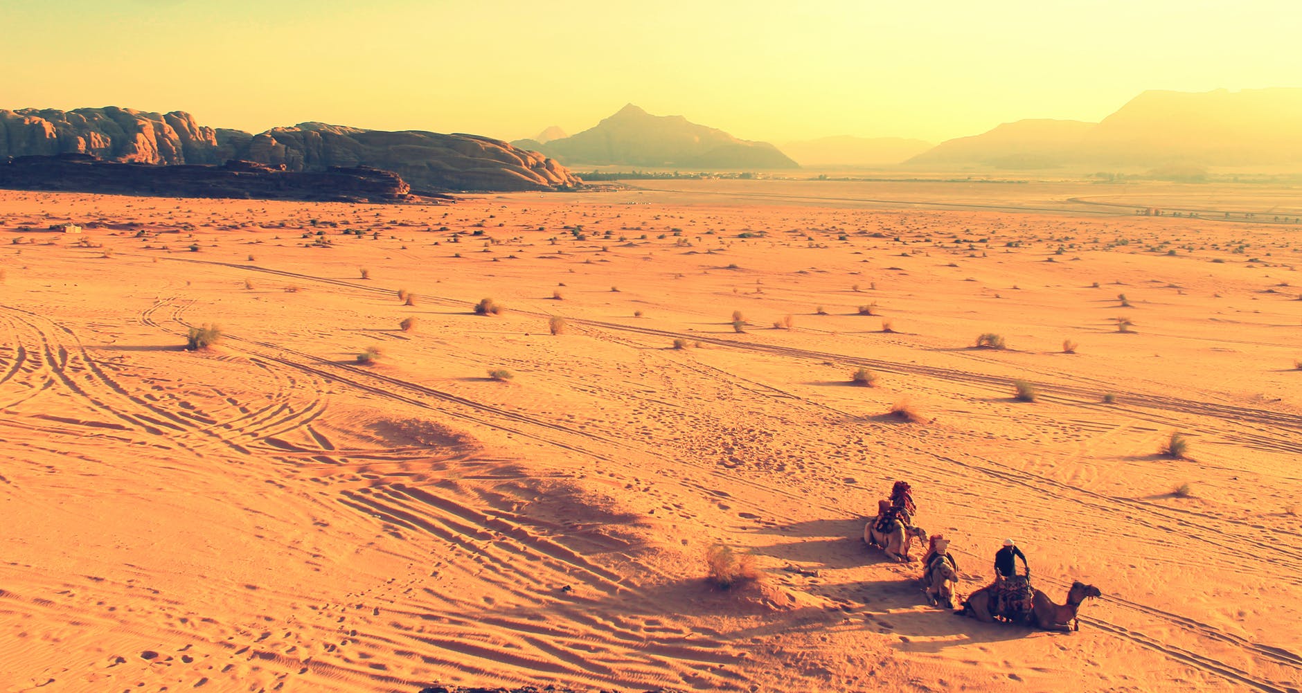 Desertos e montanhas servem de inspiração para trazer mais leveza para o ambiente (Foto: Pexels)