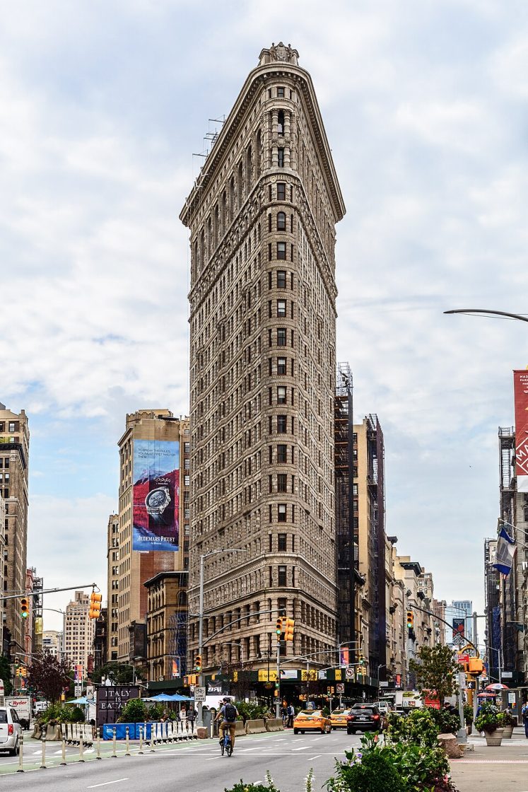 O Flatiron Building, uma de suas obras mais marcantes em Manhatan, agora, está com a metade dos andares comerciais vazios 