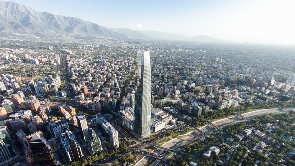 O edifício Sky Costanera, em Santiago do Chile, uma de suas obras mais famosas (Foto: Divulgação/ Sky Costanera)