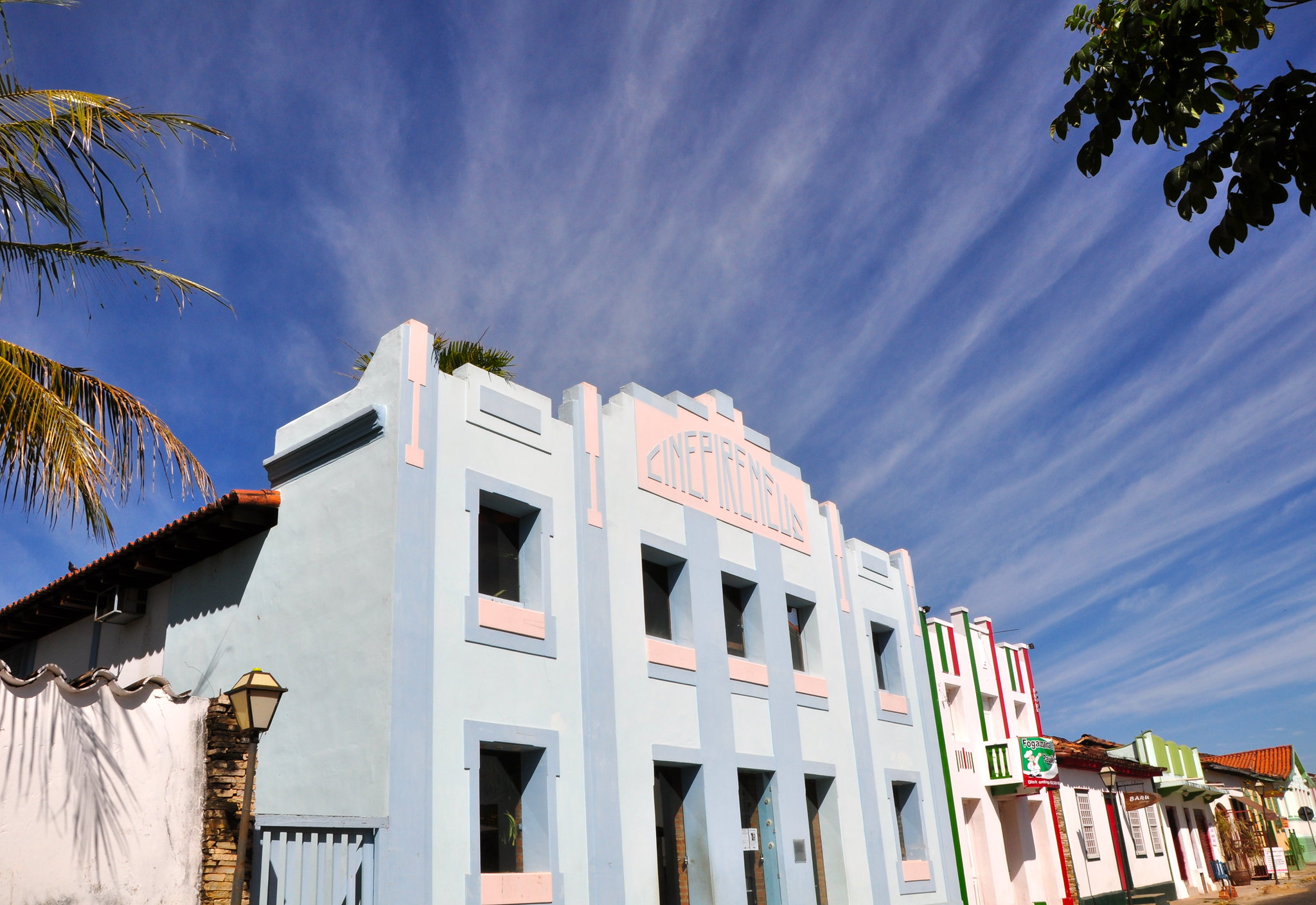 Pouco restou do teatro original de Pirenópolis, em Goiás (Foto: Elaine Rodrigues/Flickr)
