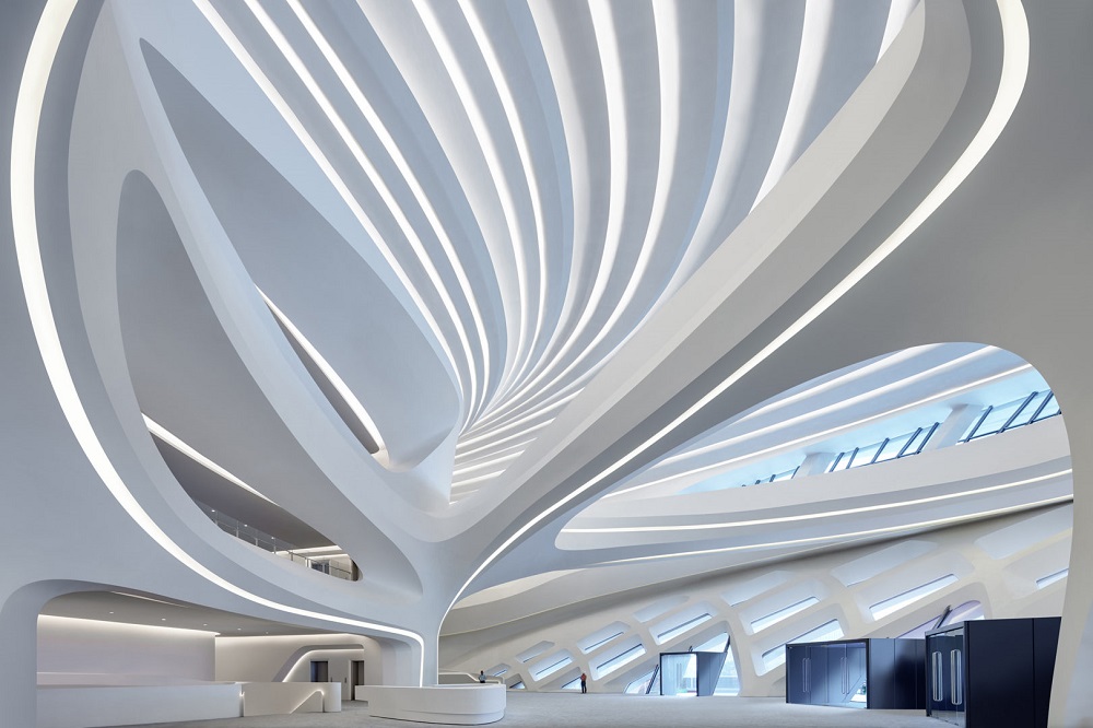 Arquitetura Futurista - As ondulações brancas representam as antigas rotas comercias de Changsha (Foto: Zaha Hadid Architects)