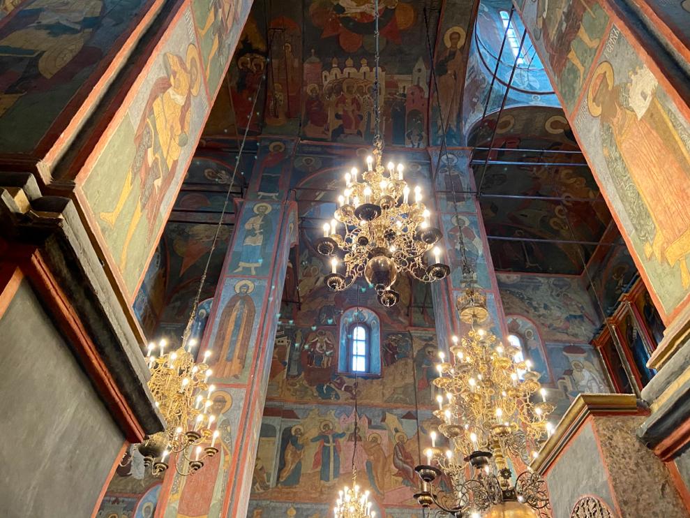 A Catedral Saint Basil é famosa por suas cores intensas; azul, vermelho e verde. Hoje em dia, tornou-se um museu e foi considerado patrimônio da humanidade. (Foto: Barbara Cassou)
