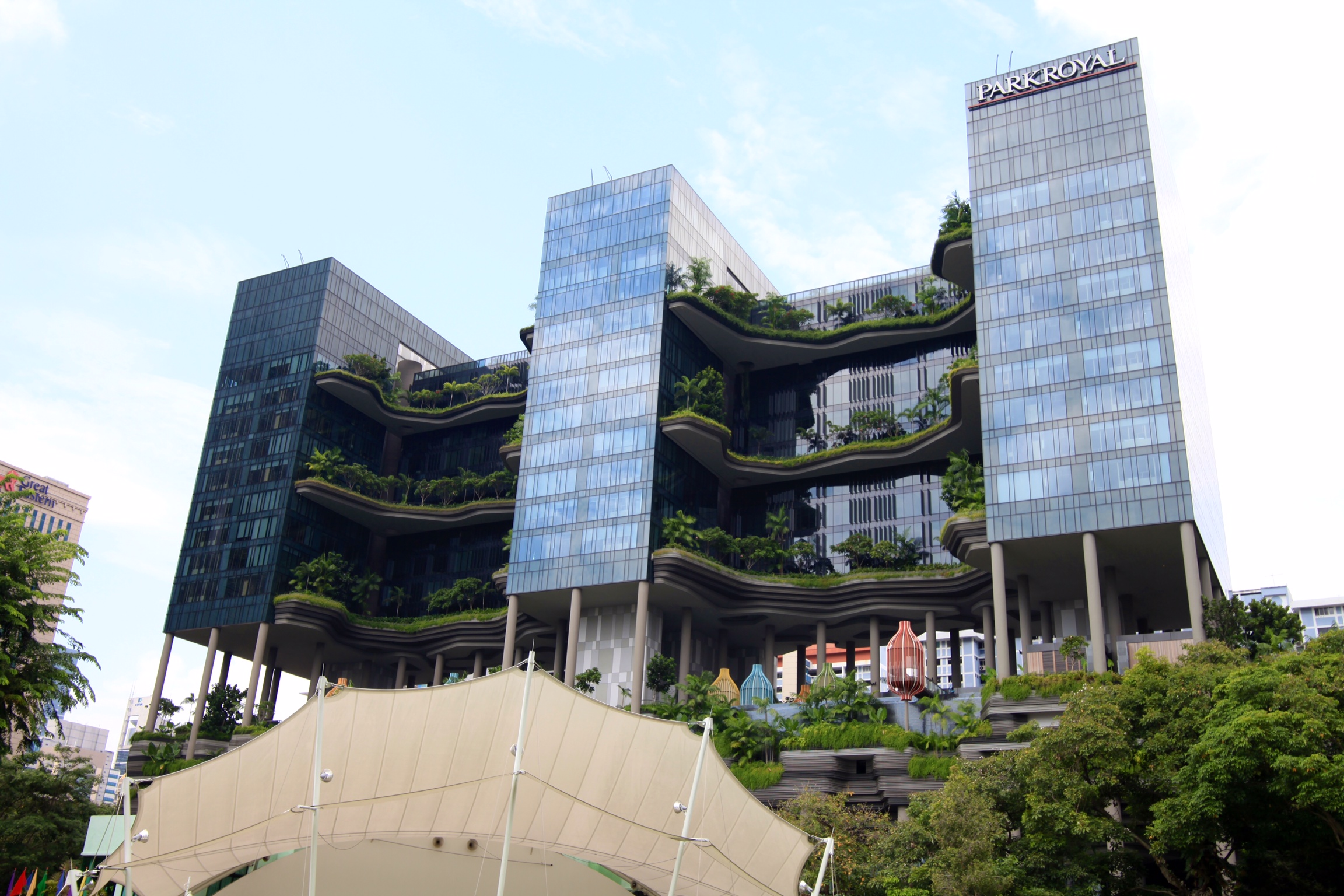 Arquitetura Verde - O Parkroyal Hotel é um exemplo de arquitetura verde em Singapura 