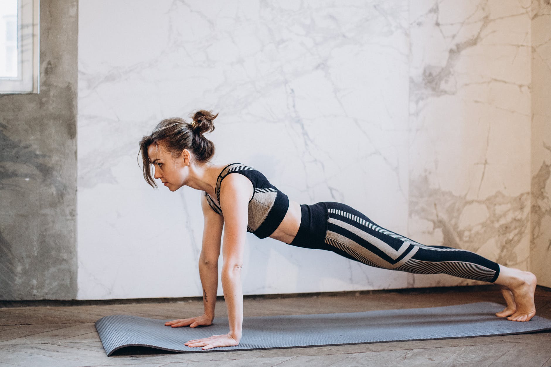 5 exercícios de pilates para fazer em casa - Notícias sobre saúde