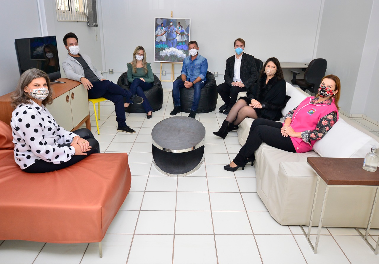 O uso de porcelanato em hospitais também é recomendado nas áreas de descanso para os profissionais (Foto: Marcelo Minuscoli)