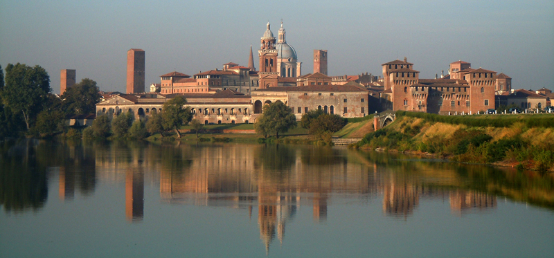 A cidade de Mântua (Mantova, em italiano) também foi tombada pela Unesco graças à sua arquitetura preservada (Foto: Massimo Telò)
