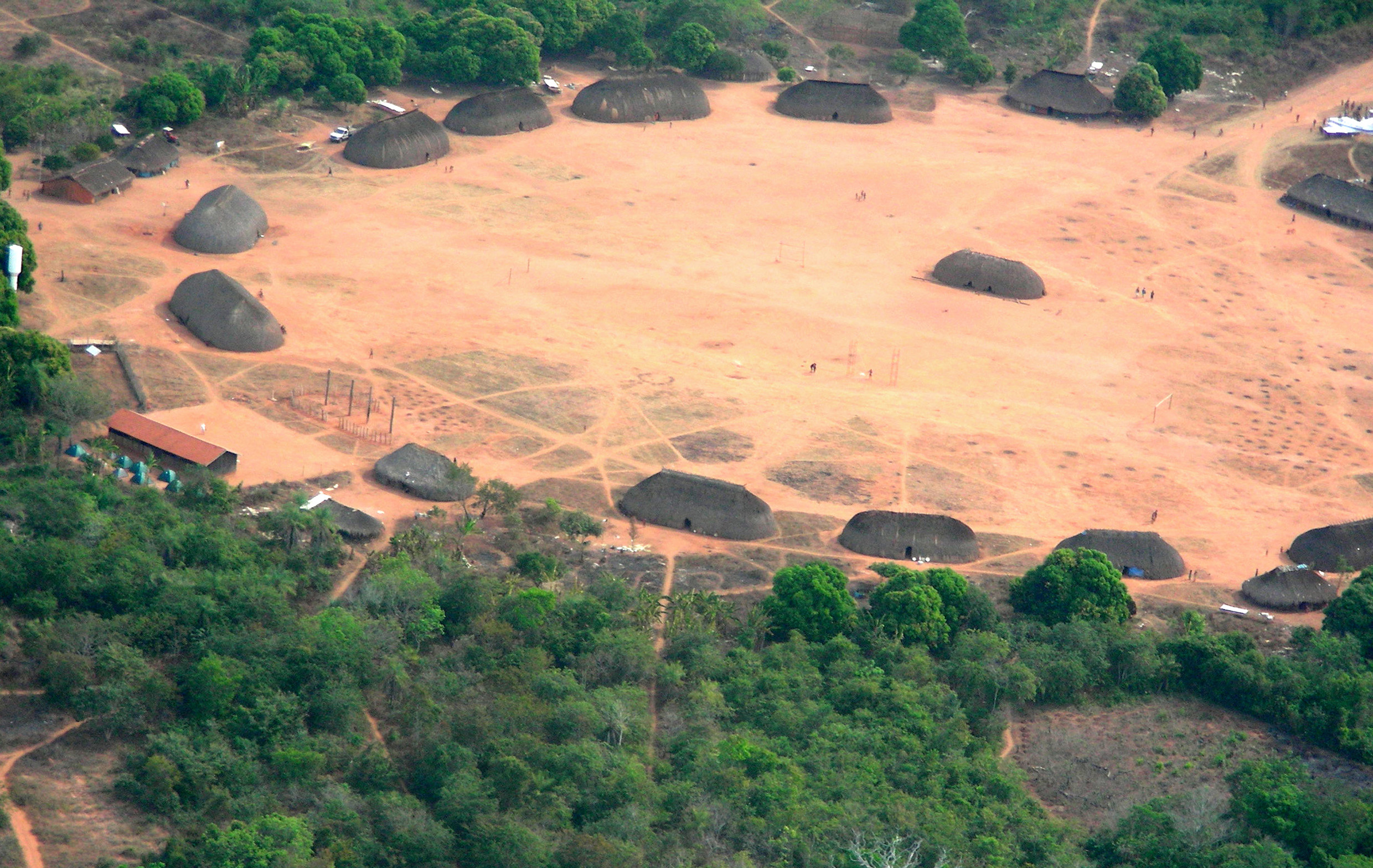 Exemplo de arquitetura indígena: Parque do Xingu (Foto: Pedro Biondi)