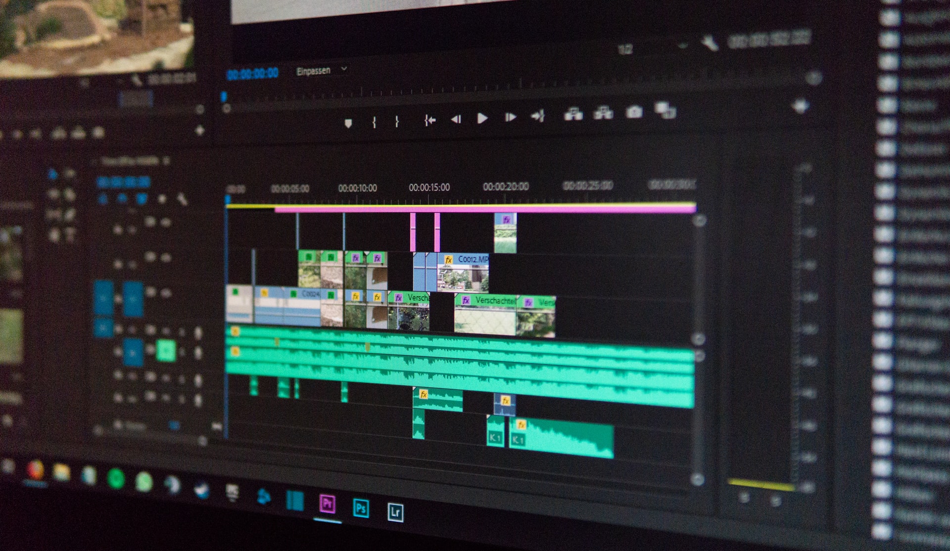 O Adobe Premiere é perfeito para sistema Windows. Já o Final Cut Pro é ideal para iOS (Foto: Unsplash)