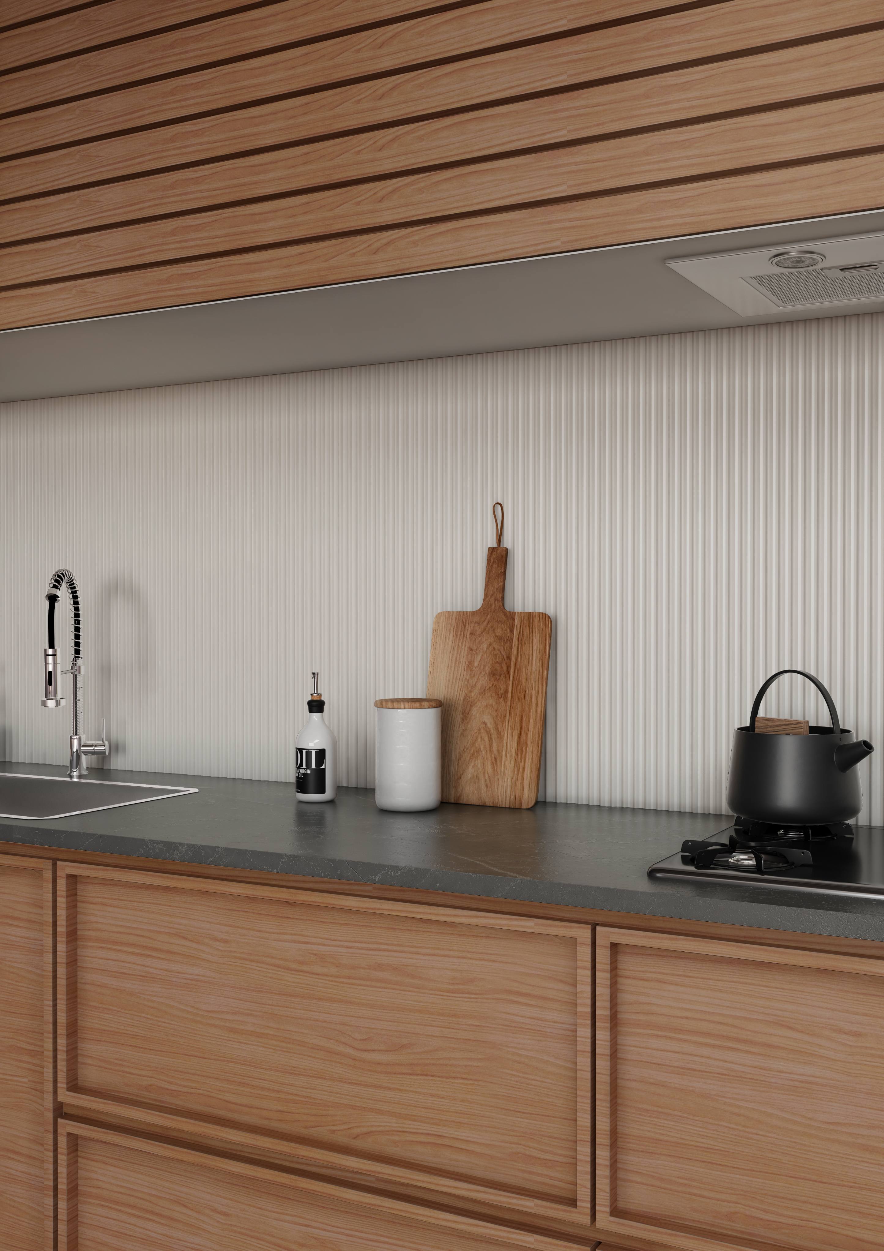 Paredes listradas verticais com porcelanato Zigzag White em cozinha (Projeto: Portobello S.A.) 