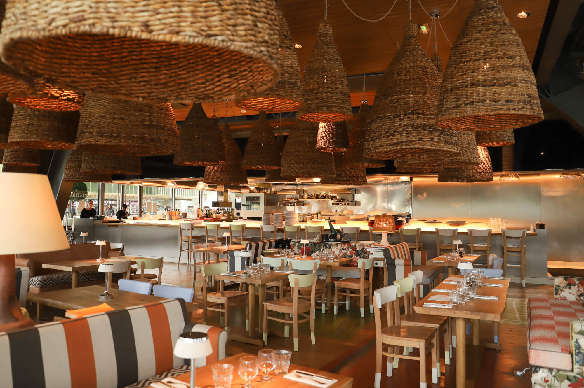 Starck projetou o restaurante Ma Cocotte Aux Halles, em Paris