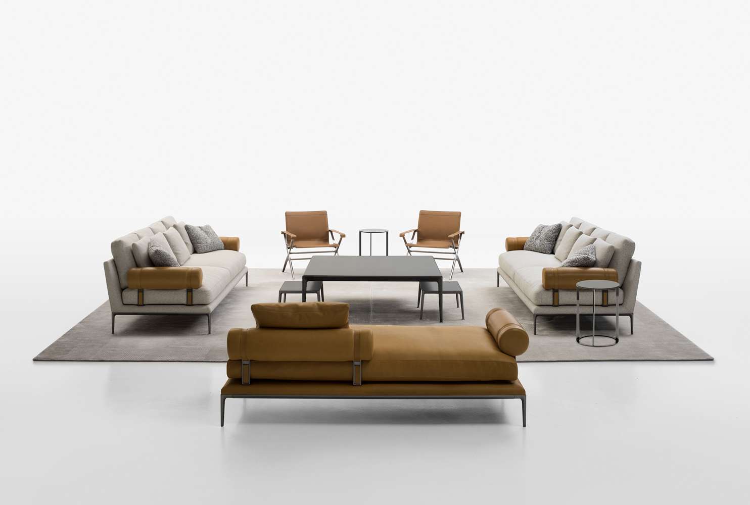 Os sofás projetados por Citterio se destacam pelo conforto e pela elegância
