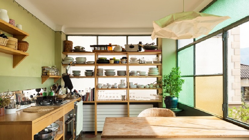 Veja nossas dicas de decoração para deixar sua casa ainda mais charmosa e cheia de estilo com prateleiras na cozinha.