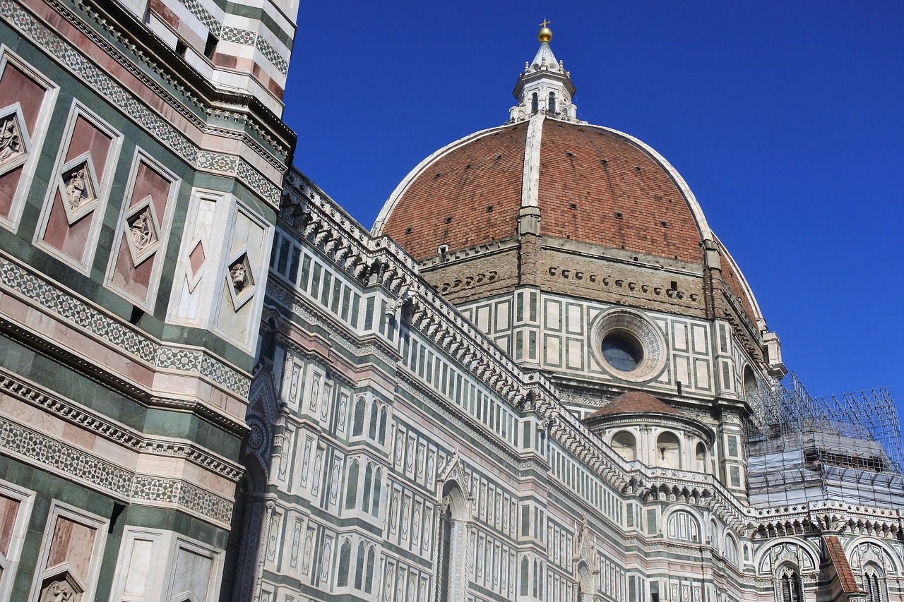 A grandiosidade do Duomo de Florença também pode causar essa sensação