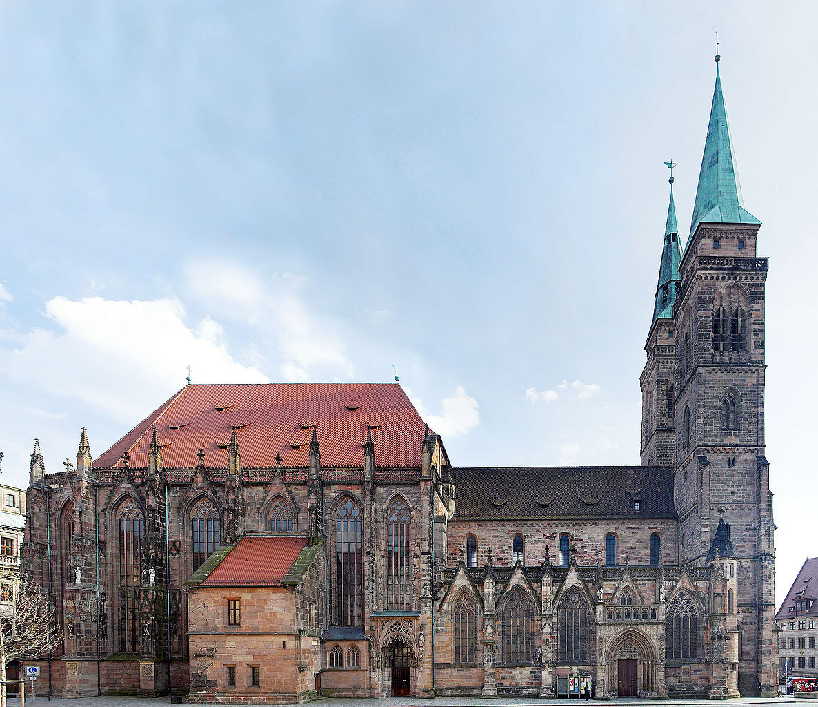 Igreja de São Sebaldo, em Nuremberg, na Alemanha, é um exemplo preservado das igrejas medievais