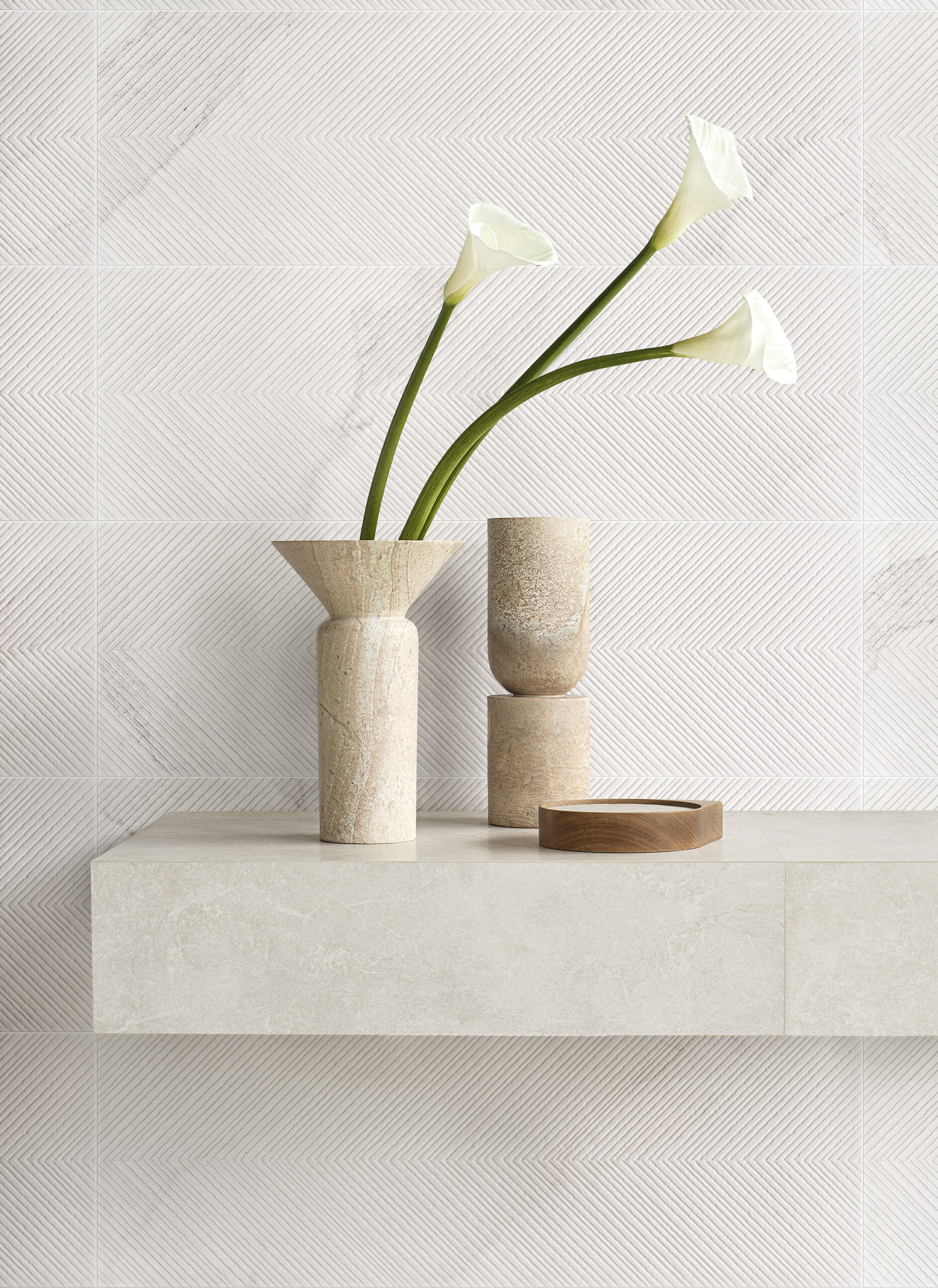 Calacatta Blanc Vic é uma forma ousada de reproduzir o tradicional mármore Calacatta, levando textura e estilo para qualquer ambiente