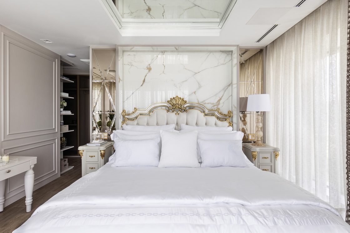 Quarto de casal em estilo neoclássico