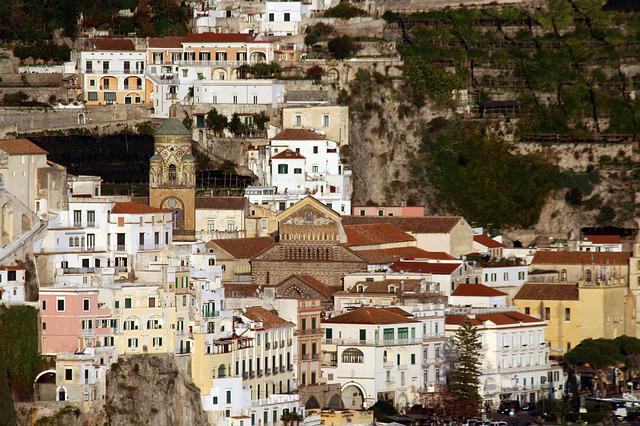 Cidade de Amalfi na Costa Amalfitana