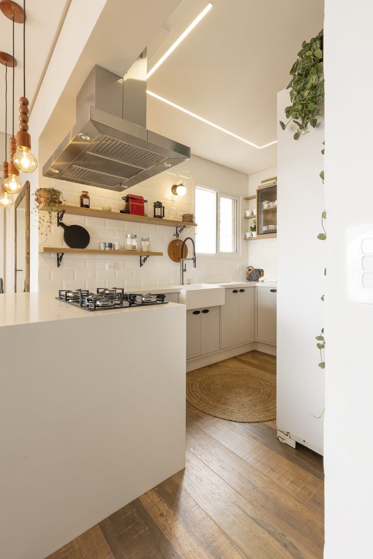 cozinha rústica com farm sink