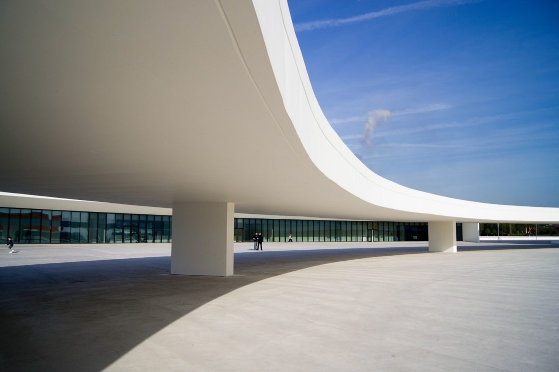 Centro Niemeyer, em Avilés, na Espanha.