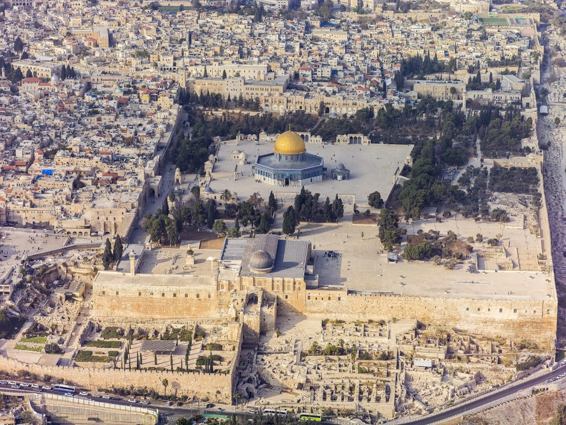 Domo da Rocha no coração da Cidade Velha, em Jerusalém