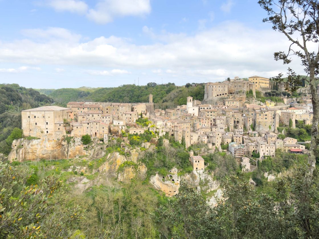 Sorano é uma cidade na Toscana que pode servir como base para quem quiser explorar as estradas etruscas (foto: Alexandre Disaro)