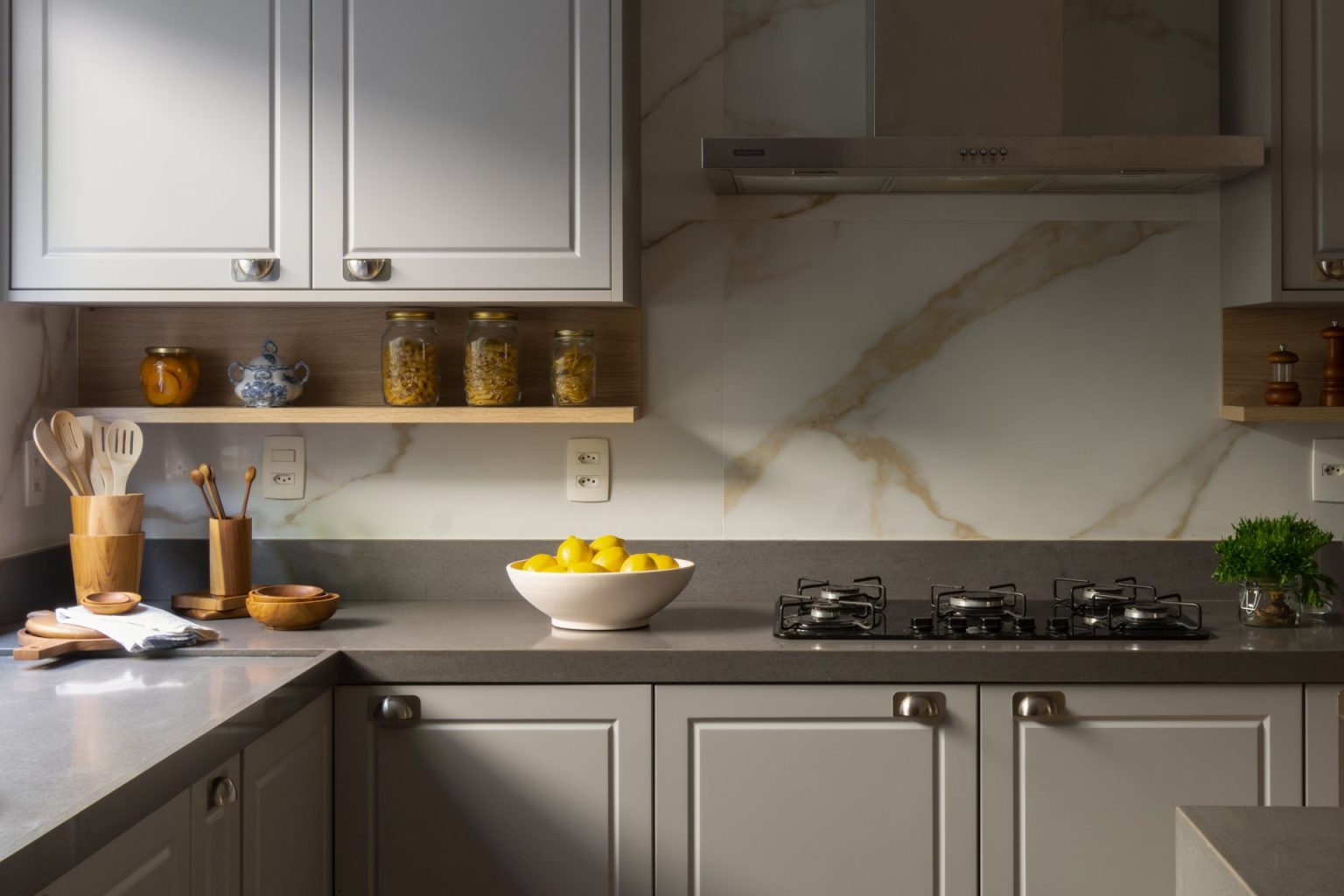 5 dicas para ter um balcão de cozinha bonito e funcional