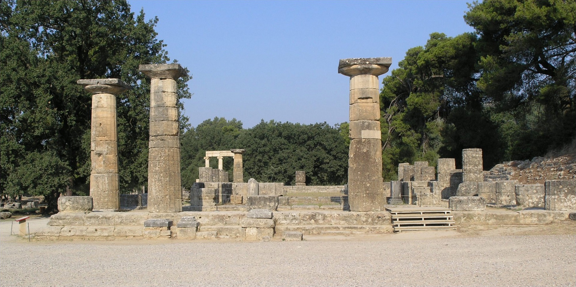 templo de hera em olímpia