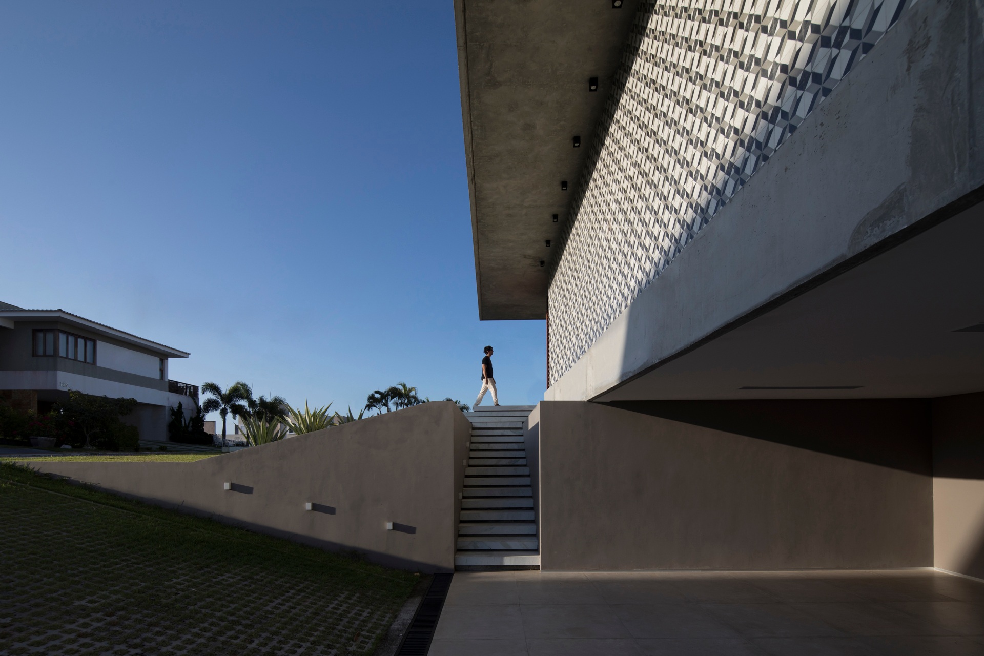 Detalhe de pavimento subsolo em sobrado