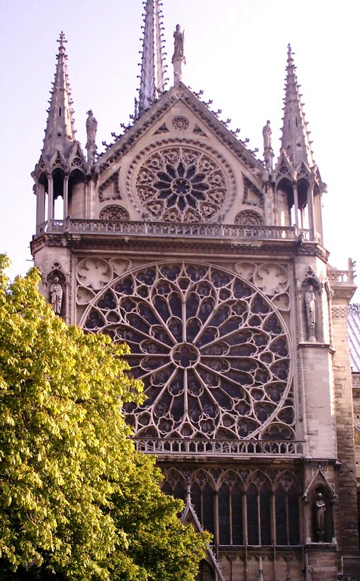 Fachada sul do transepto da Catedral de Notre-Dame de Paris