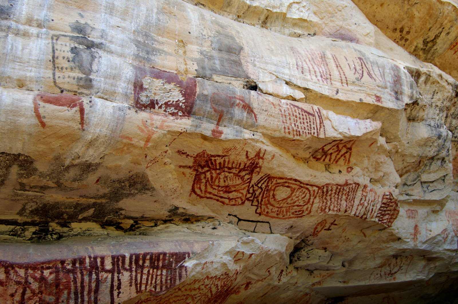 Pinturas rupestres no Parque Nacional do Catimbau