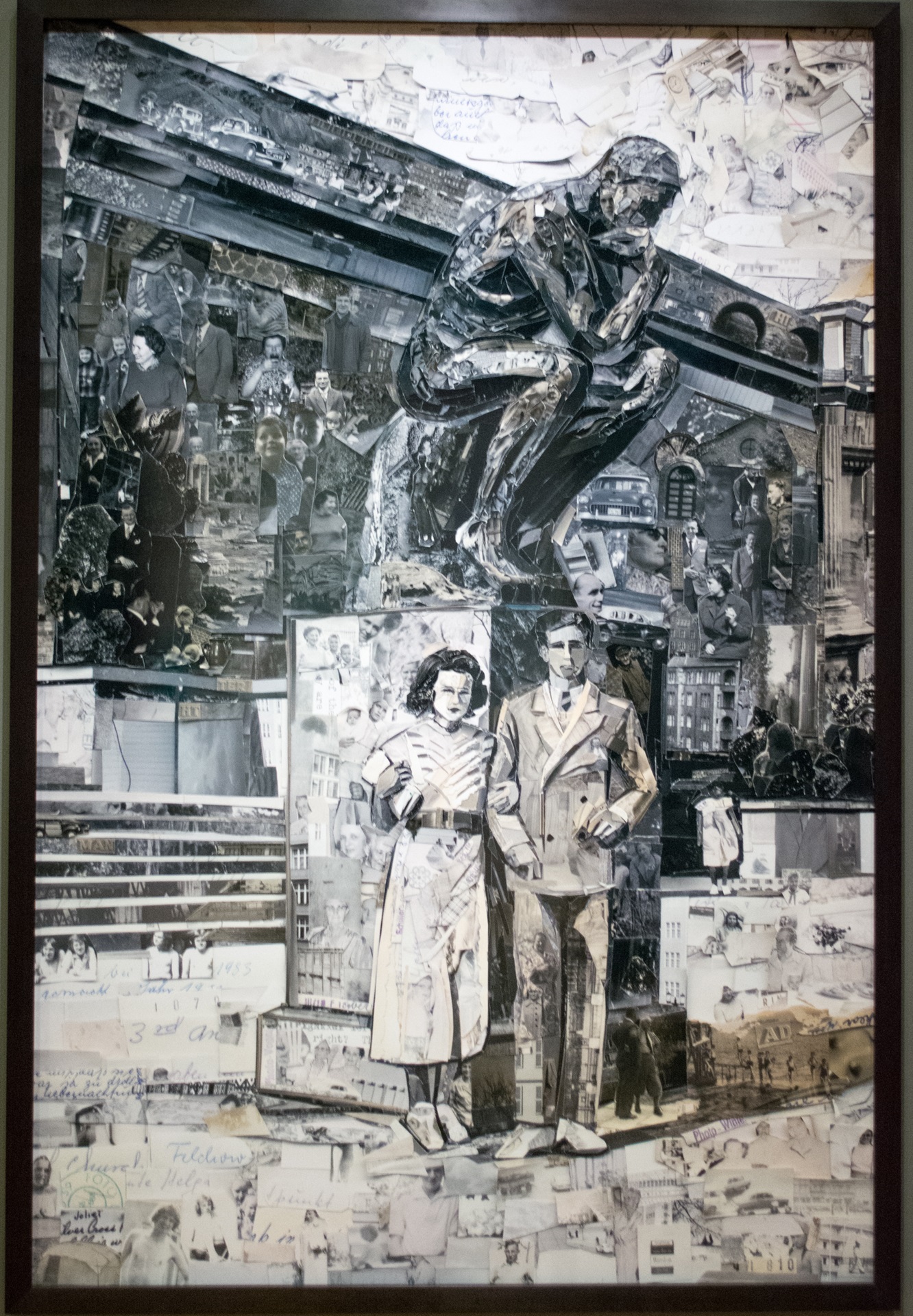 Foto de obra em preto e branco de Vik Muniz,