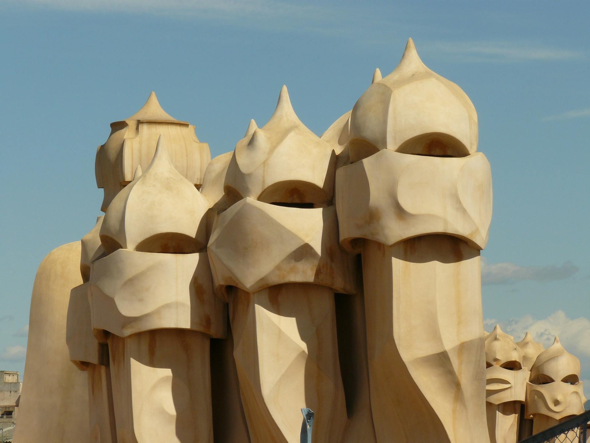 Esculturas do terraço da La Pedrera, de Antoni Gaudí