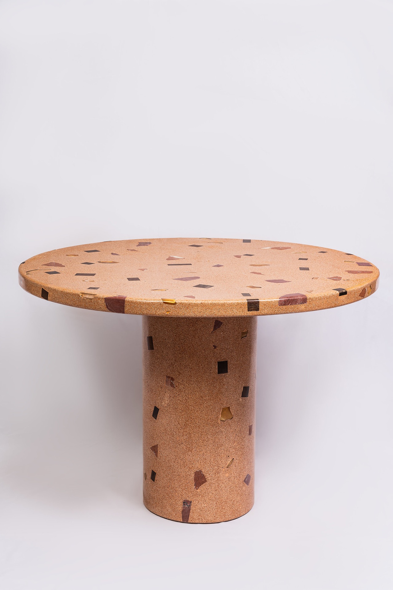 Mesa de Jantar Dendê, do Assimply Studio