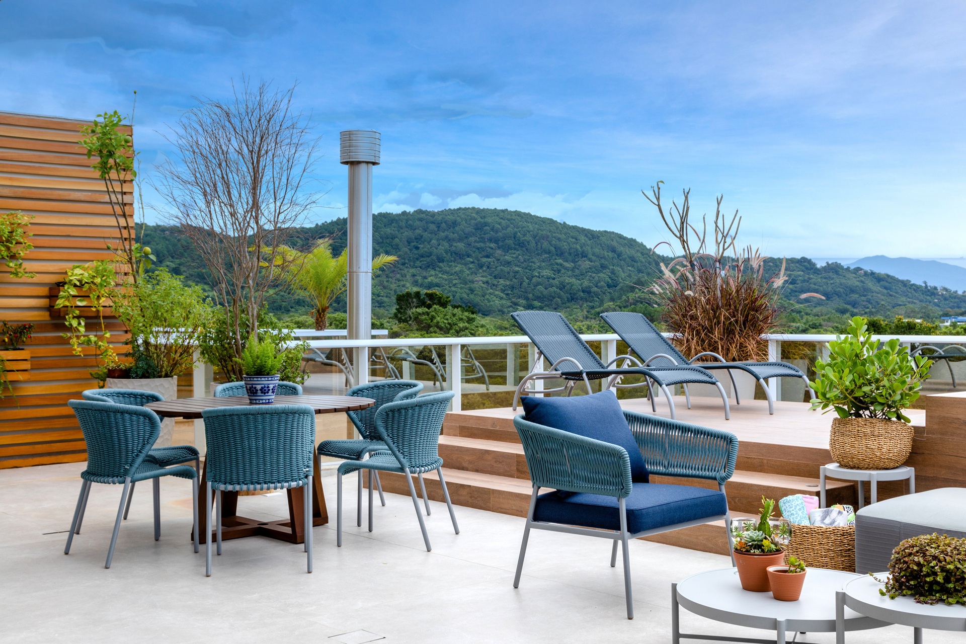 Cobertura de apartamento com vista para área verde