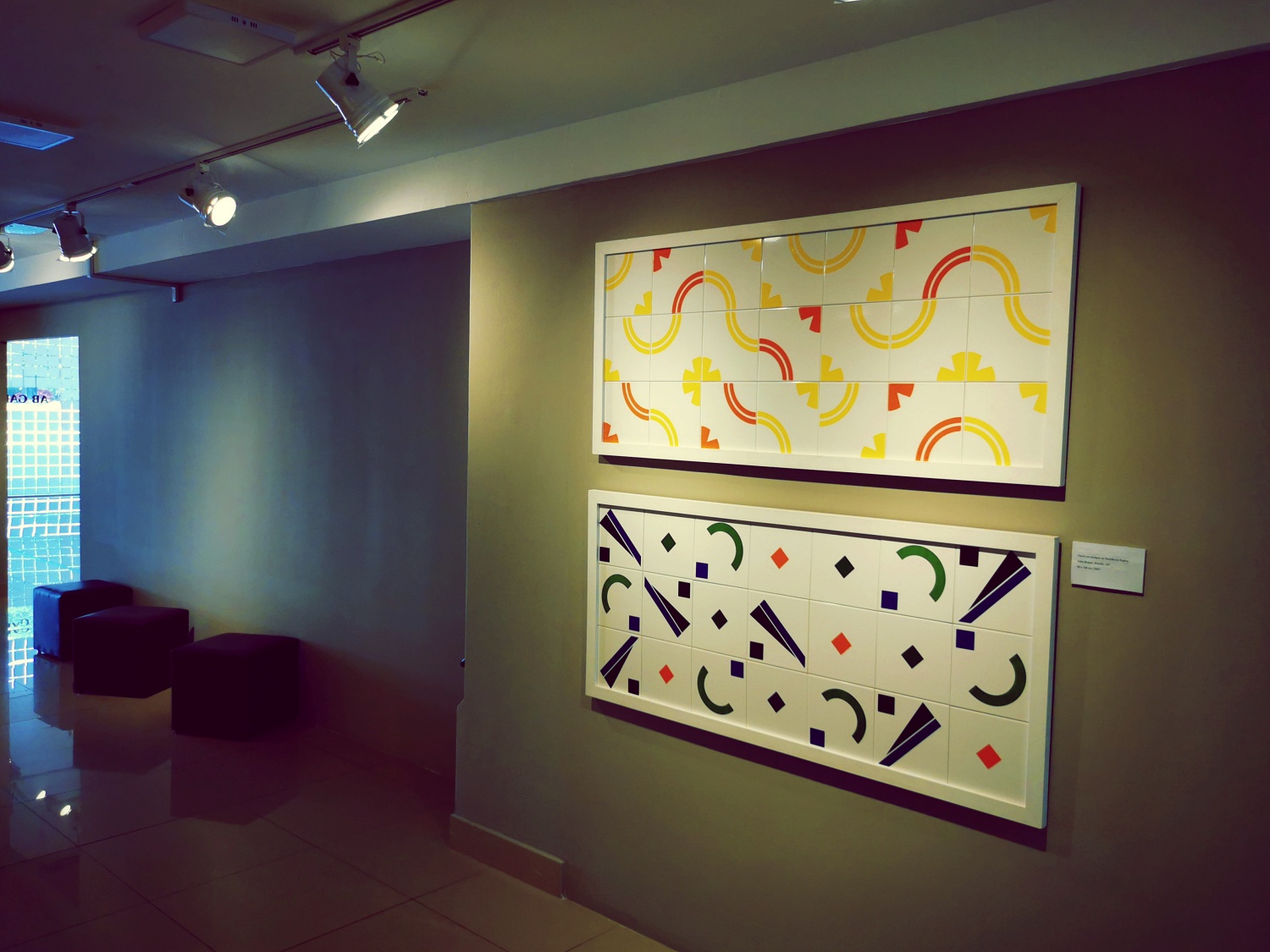 Reprodução do painel criado por Athos Bulcão para o Centro Cultural Missionário da CNBB