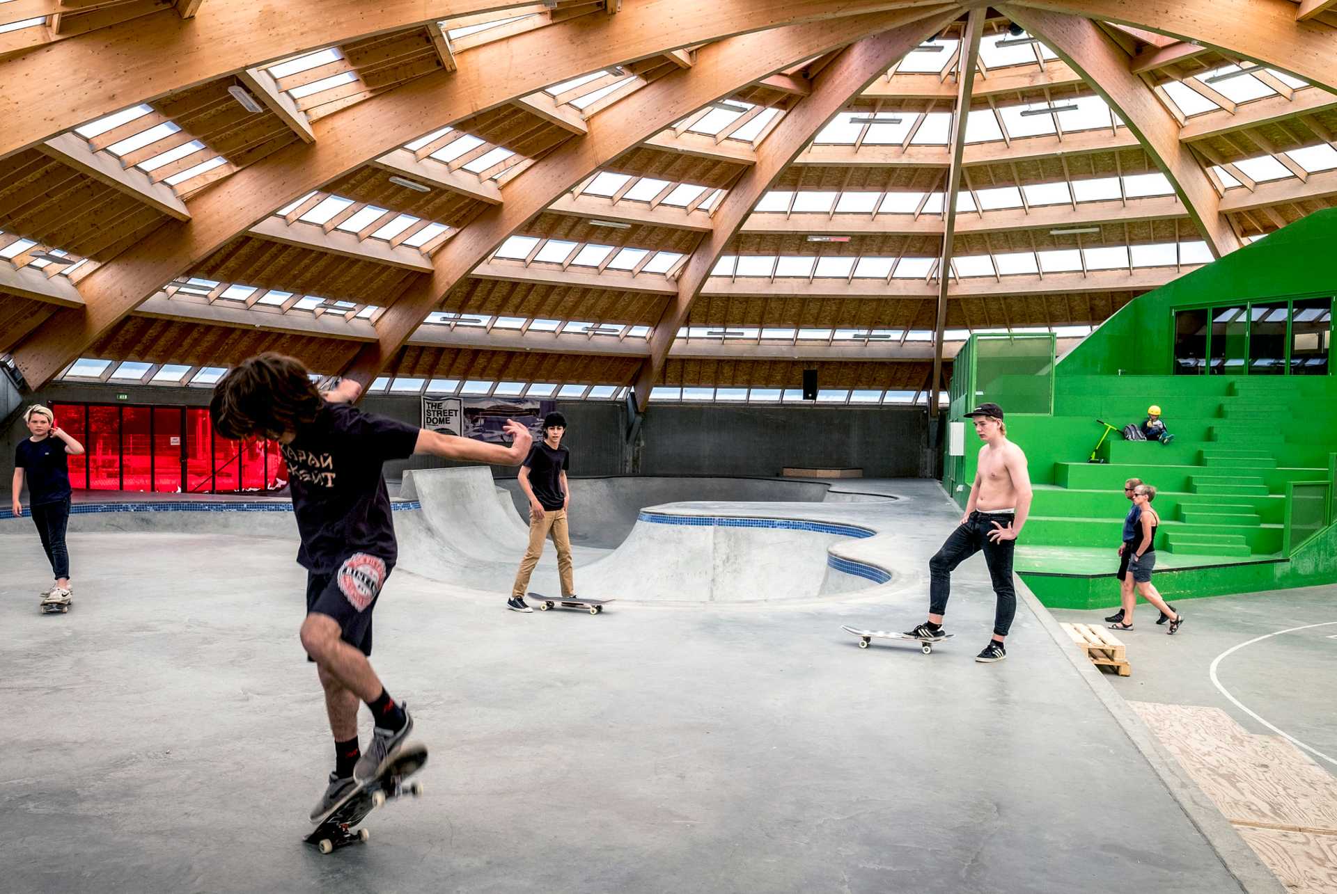 visão interna da pista streetdome, na dinamarca