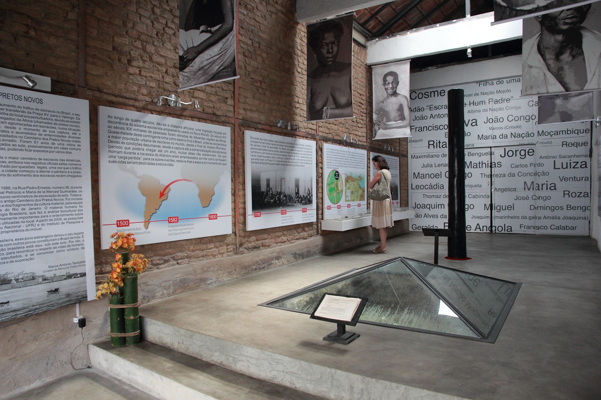 arquitetura africana Interior do Memorial dos Pretos Novos, localizado no Rio de Janeiro (RJ)
