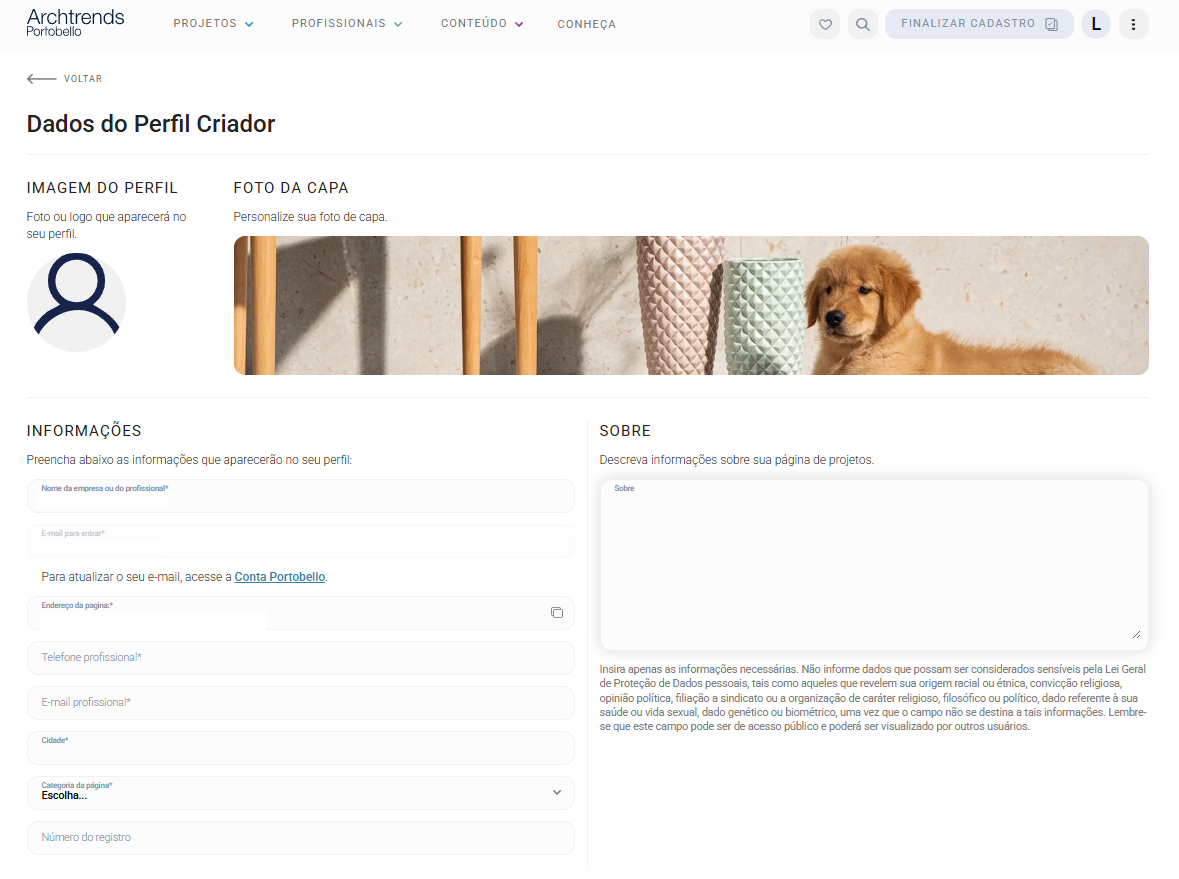 Tela de edição do Perfil Criador no Archtrends mostrando campos para foto de perfil, capa, nome, contatos profissionais, categoria, registro e área de descrição “Sobre”