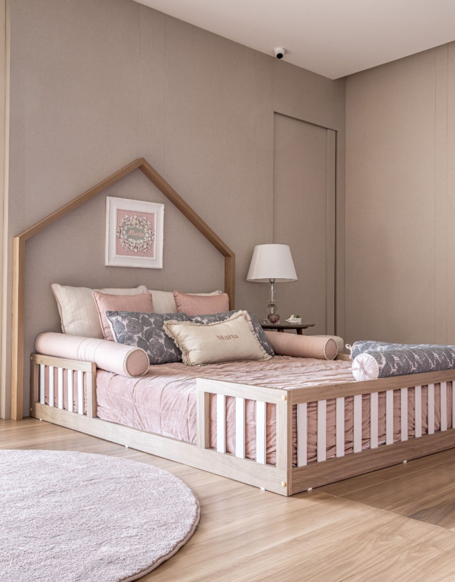 Cama montessoriana em tamanho casal